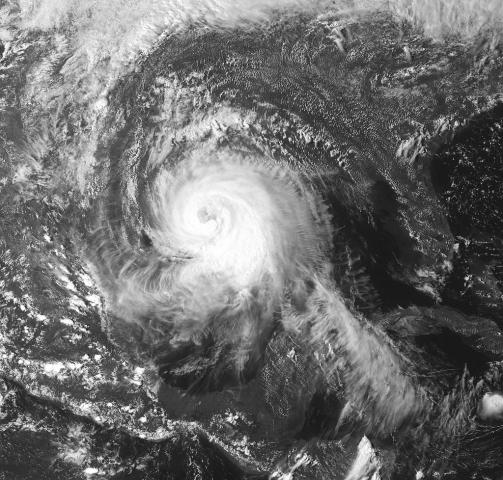 Hurricane Ike approaches the east Texas coast